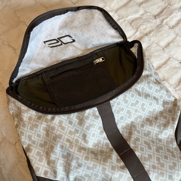 Under Armor Backpack - Picture 5 of 5